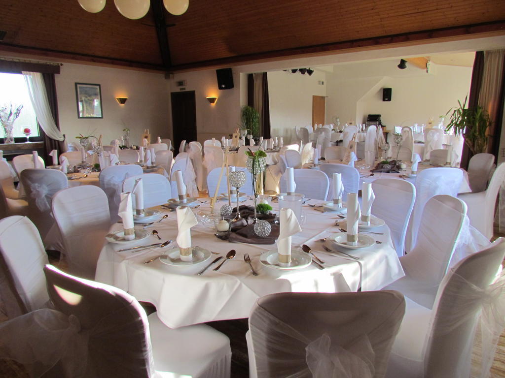 Rhoenblick Landhotel - Restaurant - Countrypub Petersberg  Eksteriør bilde