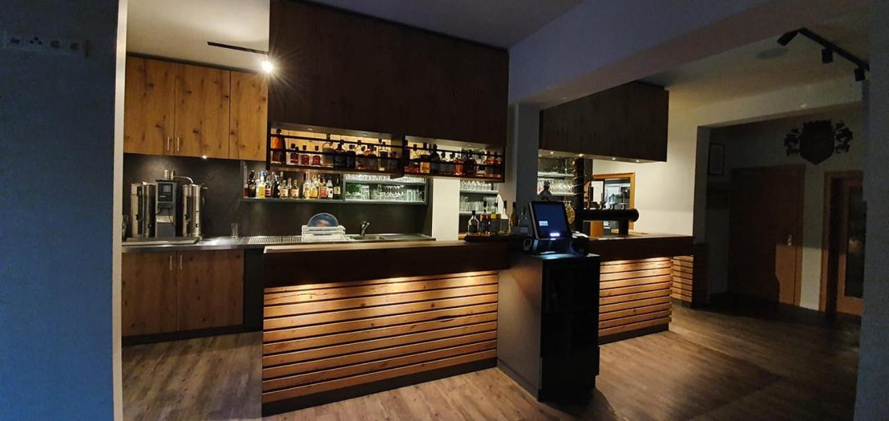 Rhoenblick Landhotel - Restaurant - Countrypub Petersberg  Eksteriør bilde