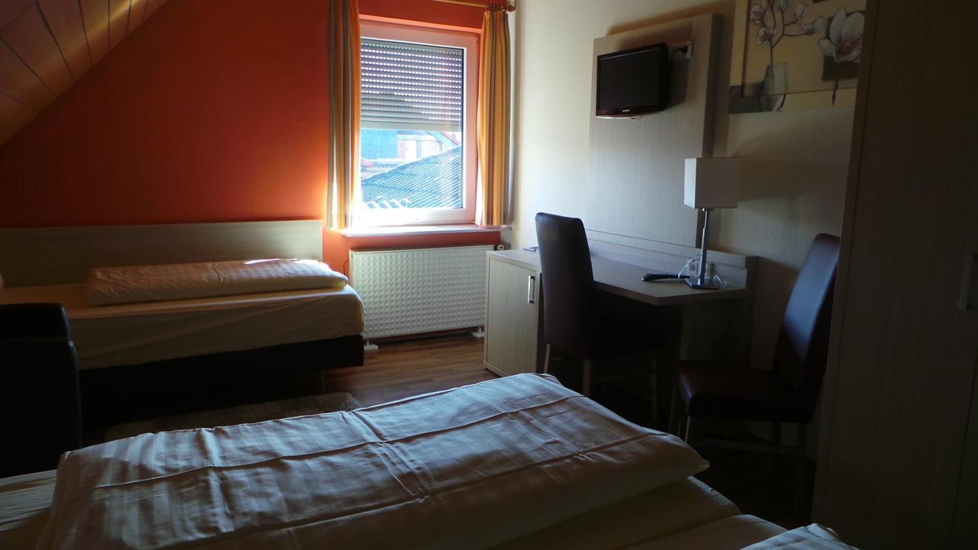 Rhoenblick Landhotel - Restaurant - Countrypub Petersberg  Rom bilde